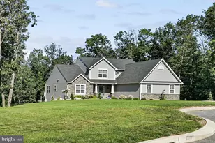 33 Cisella Dr, Pottsville, PA 17901 - Photo 1