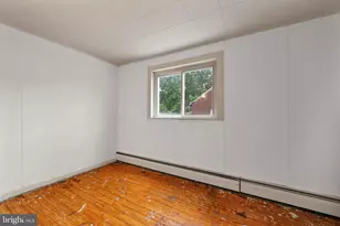 135 Broad St, Saint Clair, PA 17970 - Photo 15