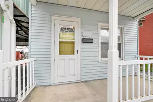 135 Broad St, Saint Clair, PA 17970 - Photo 5