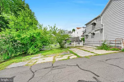 135 Broad Street, Saint Clair, PA 17970 - Photo 25