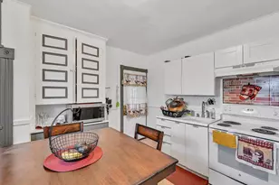 118 S Lehigh Ave, Frackville, PA 17931 - Photo 17