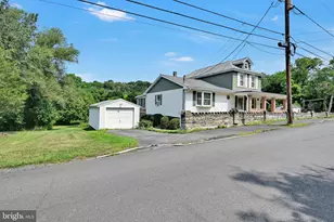 91 Tuscarora St, Pottsville, PA 17901 - Photo 3