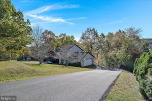 1489 Bearcat Cove, Auburn, PA 17922 - Photo 5