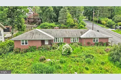 1323 Mahantongo Street, Pottsville, PA 17901 - Photo 1