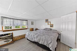 212 W Walnut St, Pottsville, PA 17901 - Photo 25