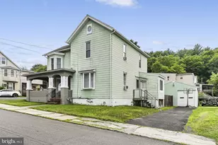 999 E Norwegian St, Pottsville, PA 17901 - Photo 27