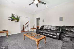 999 E Norwegian St, Pottsville, PA 17901 - Photo 7
