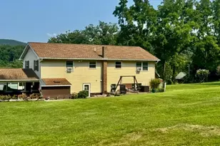 302 E Wyncoop Ave, Gordon, PA 17936 - Photo 7