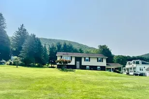 302 E Wyncoop Ave, Gordon, PA 17936 - Photo 13