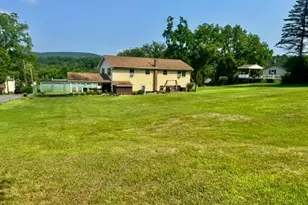 302 E Wyncoop Ave, Gordon, PA 17936 - Photo 11