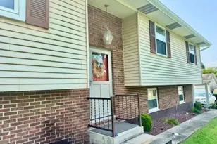302 E Wyncoop Ave, Gordon, PA 17936 - Photo 3