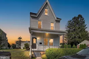 30 N Center St, Frackville, PA 17931 - Photo 3