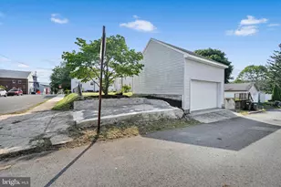 30 N Center St, Frackville, PA 17931 - Photo 39
