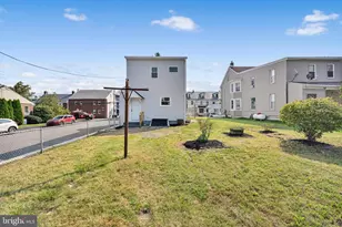 30 N Center St, Frackville, PA 17931 - Photo 43