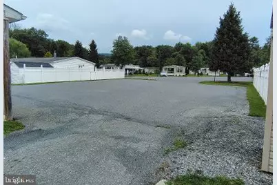 2 A Genesis Boulevard, New Ringgold, PA 17960 - Photo 37