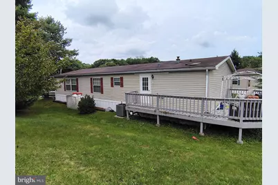 2 A Genesis Boulevard, New Ringgold, PA 17960 - Photo 5