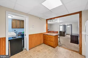 217 N Center St, Frackville, PA 17931 - Photo 9