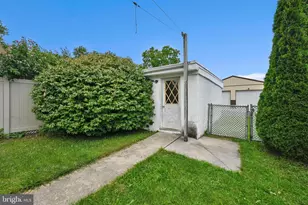 217 N Center St, Frackville, PA 17931 - Photo 23