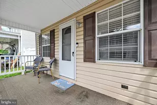217 N Center St, Frackville, PA 17931 - Photo 3