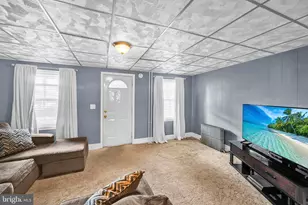 217 N Center St, Frackville, PA 17931 - Photo 5