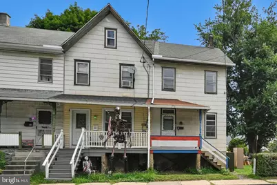 40 N Tulpehocken Street, Pine Grove, PA 17963 - Photo 1