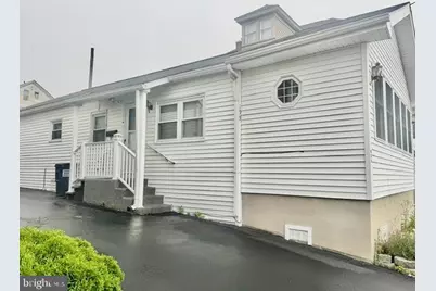 199 Pennsylvania Avenue, Shenandoah, PA 17976 - Photo 1
