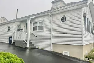 199 Pennsylvania Ave, Shenandoah, PA 17976 - Photo 1