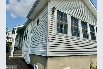 199 Pennsylvania Avenue, Shenandoah, PA 17976 - Photo 1