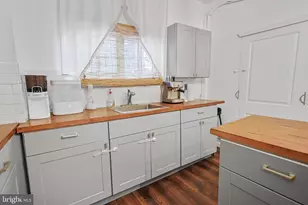 328 Hazle St, Tamaqua, PA 18252 - Photo 13