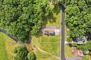 16 Delaware Dr W, North Union Township, PA 18202 - Photo 17