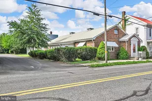 625 E Main St, Hegins, PA 17938 - Photo 3
