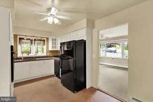 3 Earl Ave, Schuylkill Haven, PA 17972 - Photo 9