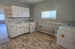 412 Carbon St, Minersville, PA 17954 - Photo 5