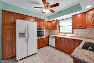 432 E Race St, Pottsville, PA 17901 - Photo 13
