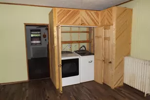 518 Laurel St, Minersville, PA 17954 - Photo 7