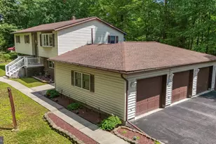 154 Lake Dr, Nesquehoning, PA 18240 - Photo 3