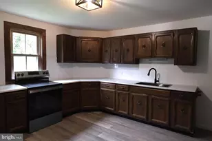 43 Main St, Tremont, PA 17981 - Photo 9