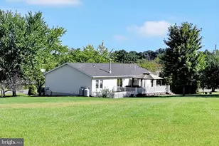 1290 Running Deer Dr, Auburn, PA 17922 - Photo 49