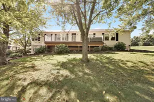 1290 Running Deer Dr, Auburn, PA 17922 - Photo 7