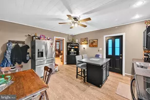 769 N Centre St, Pottsville, PA 17901 - Photo 21