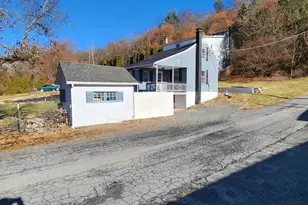 1 Vine St, Port Clinton, PA 19549 - Photo 21