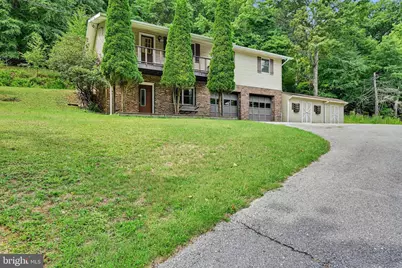215 W Wilder Street, Cressona, PA 17929 - Photo 1