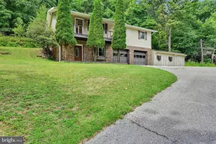 215 W Wilder St, Cressona, PA 17929 - Photo 1