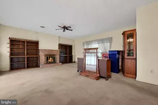 115 Walnut St, Pine Grove, PA 17963 - Photo 9
