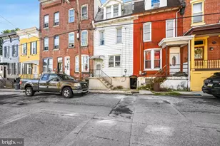 713 W Norwegian St, Pottsville, PA 17901 - Photo 3
