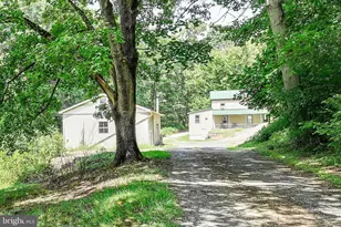 18 Church Ln, Pine Grove, PA 17963 - Photo 9