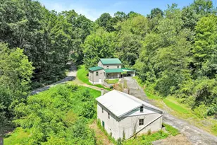 18 Church Ln, Pine Grove, PA 17963 - Photo 1