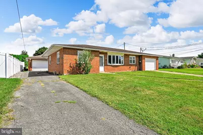 708 W Maple Street, Valley View, PA 17983 - Photo 1