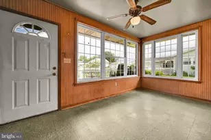 708 W Maple St, Valley View, PA 17983 - Photo 21