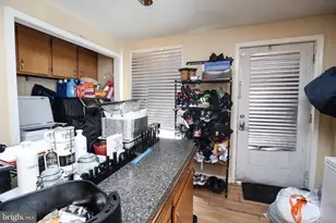 647 Pine Hill St, Minersville, PA 17954 - Photo 7